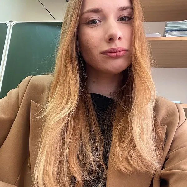 Полина